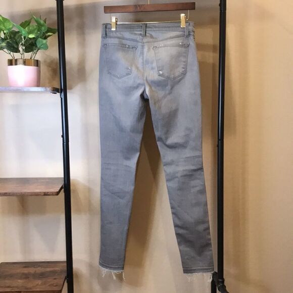 J Brand Super Skinny ”Cliché” Light Gray Denim Jeans - Picture 4 of 16